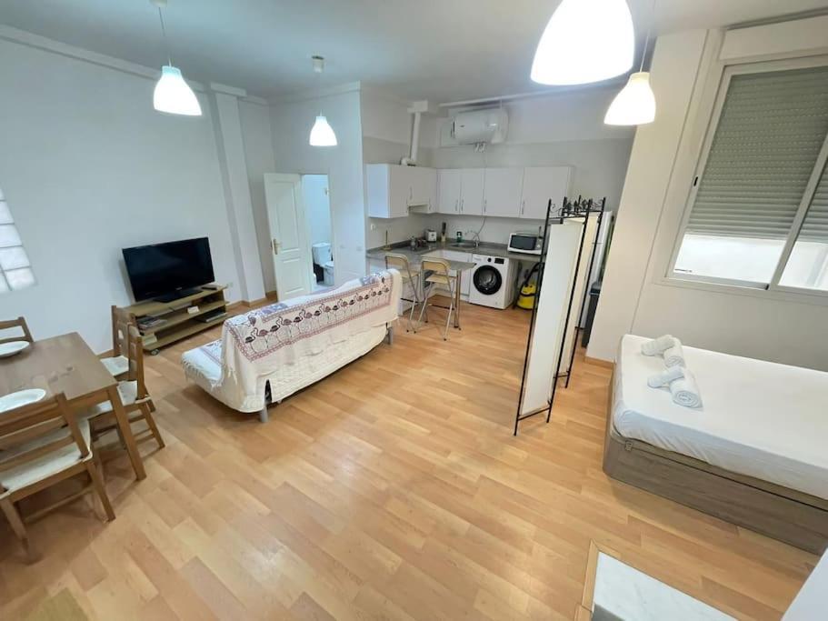 Nice Flat In Atarazanas - Souv มาลากา ภายนอก รูปภาพ